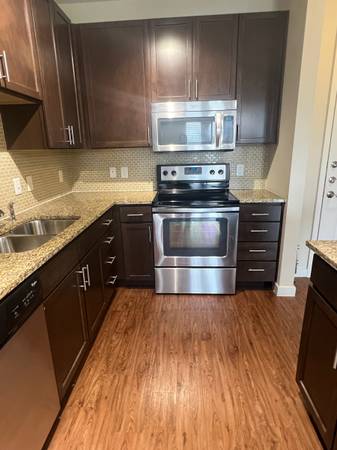 kitchen pic 2